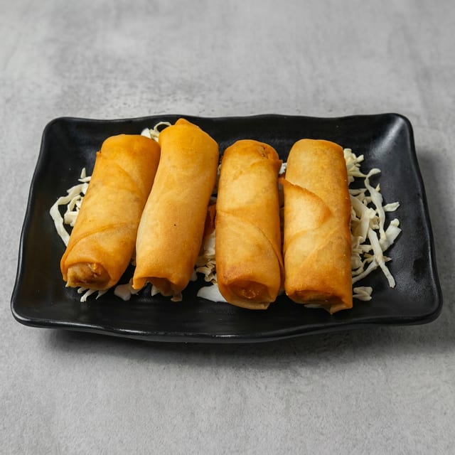 Veggie Eggrolls 야채 계란 롤.